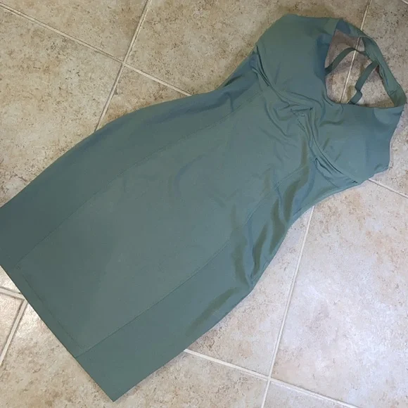 GYMSHARK x Whitney Simmons size M DNU WHITNEY DRESS - Picture 5 of 8